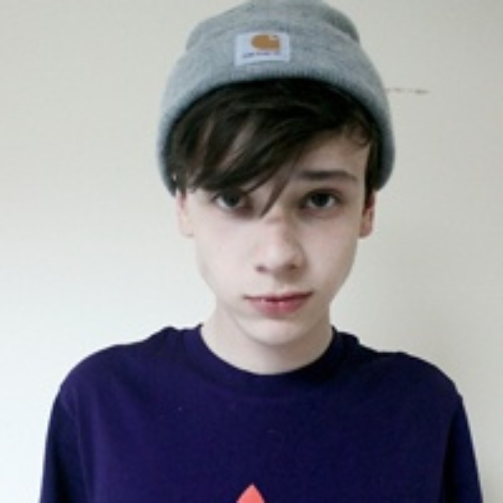 Meet your Posher, Carlos
